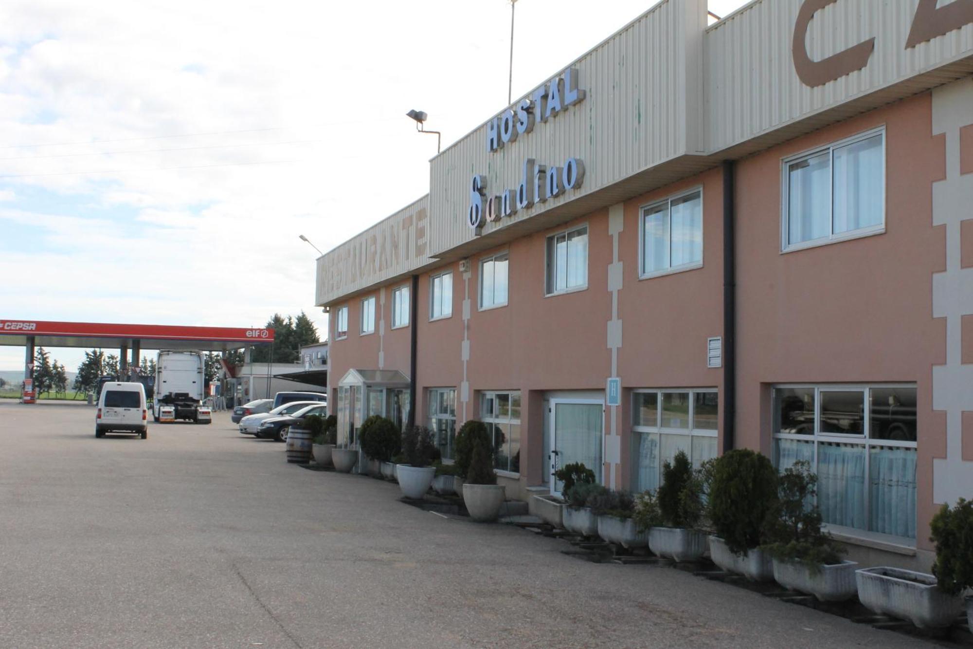 Hostal Sandino Villodrigo Exterior photo