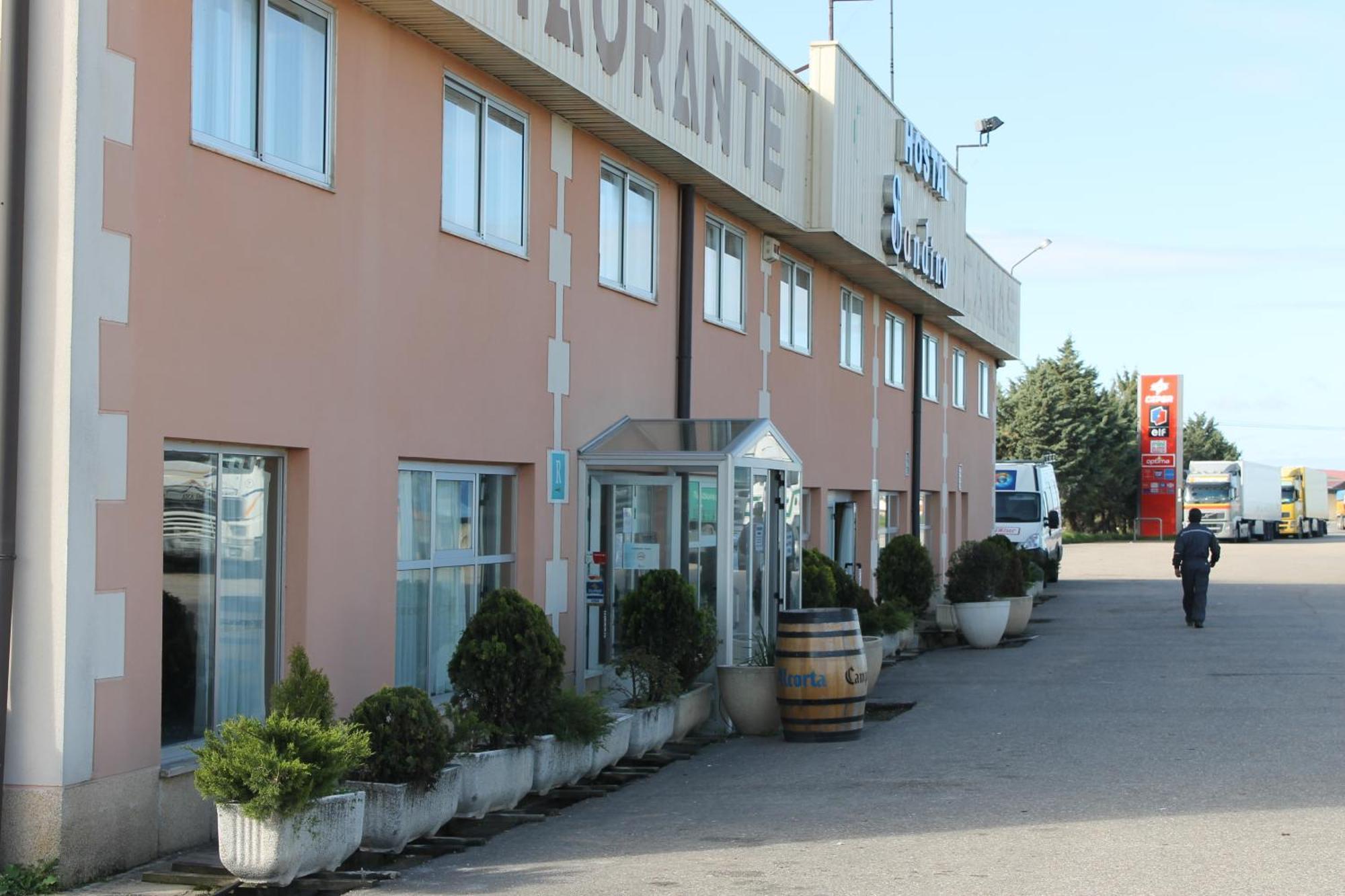 Hostal Sandino Villodrigo Exterior photo