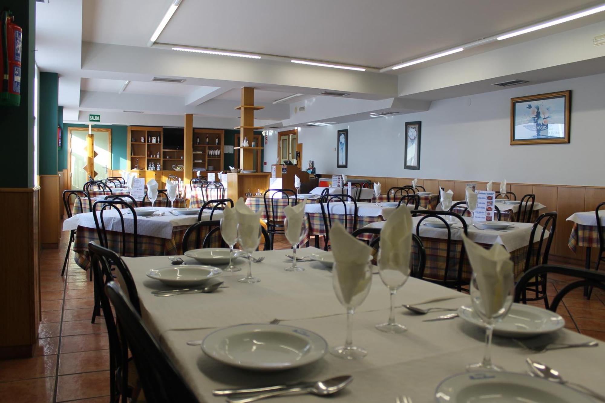 Hostal Sandino Villodrigo Exterior photo